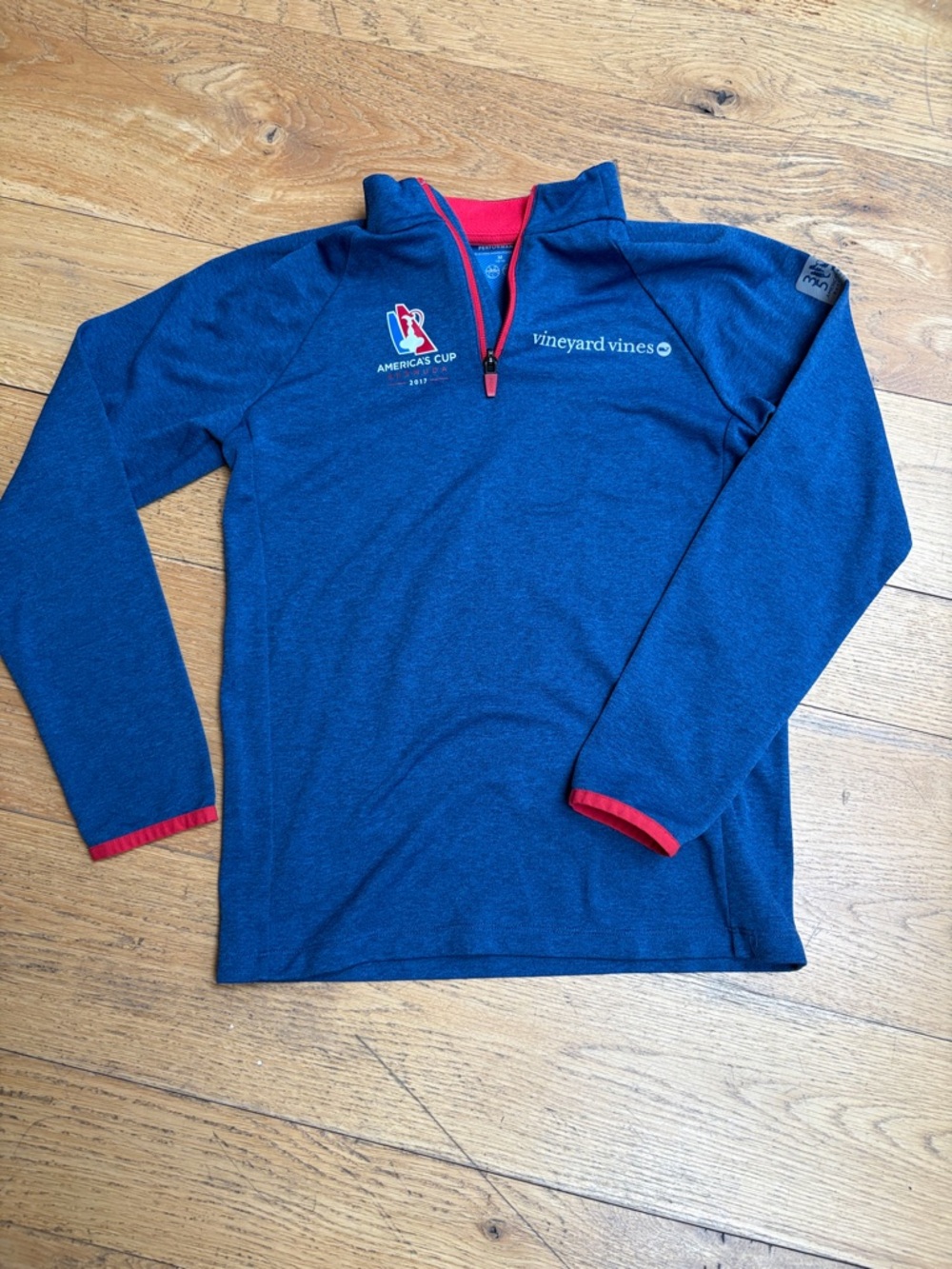 Vineyard Vines America Cup 2017. Size 12-14